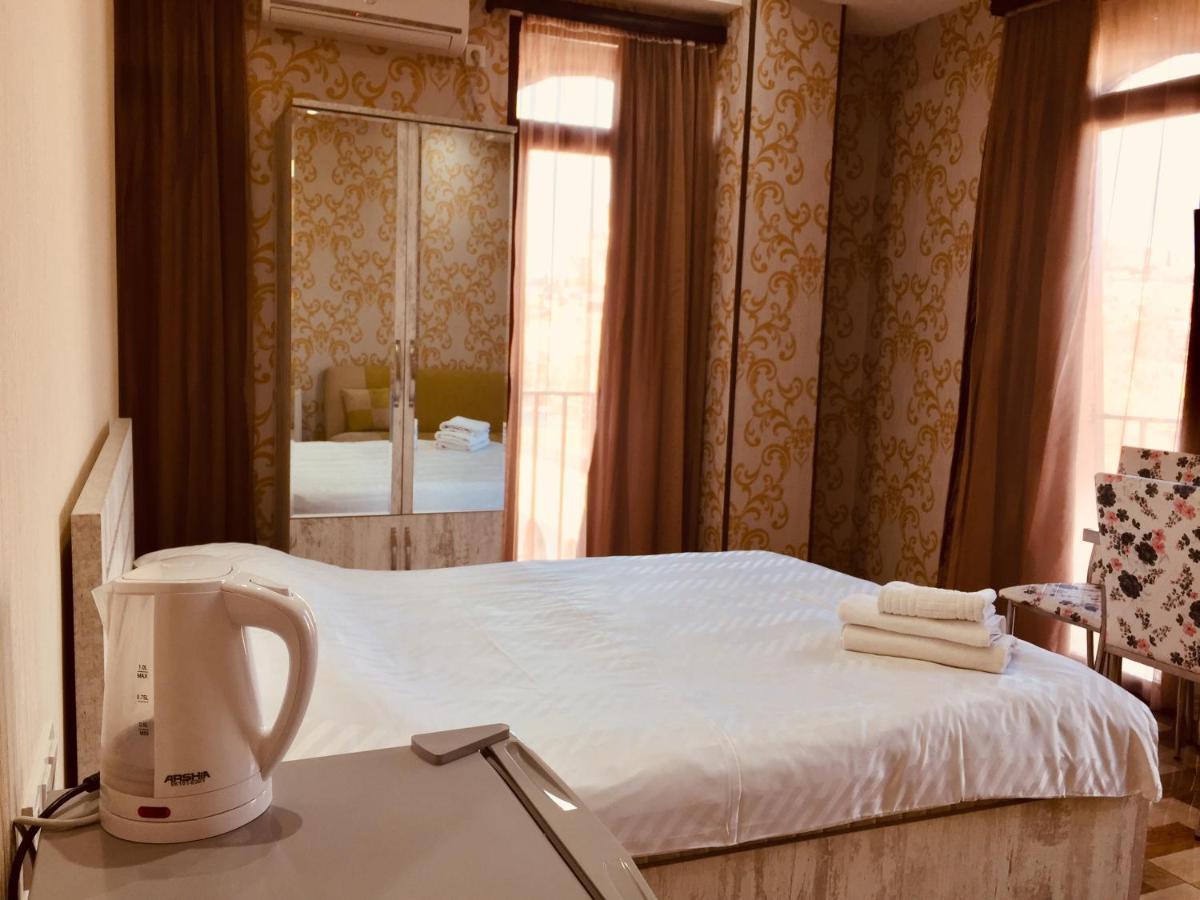 Hotel Tourist Тбилиси Экстерьер фото